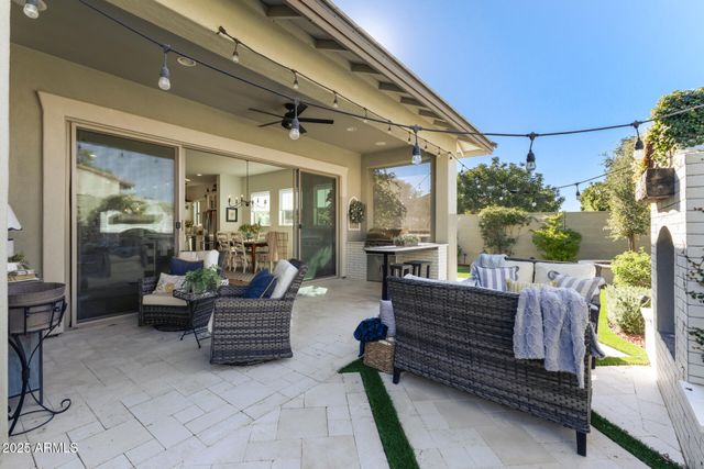 1936 W UNION PARK Drive, Phoenix, AZ 85085