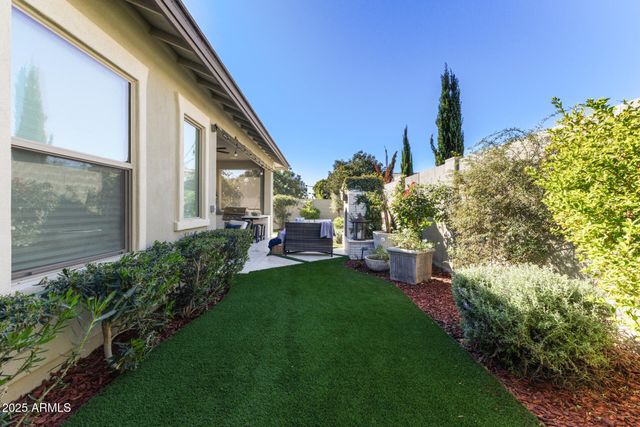 1936 W UNION PARK Drive, Phoenix, AZ 85085