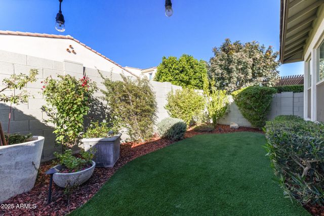 1936 W UNION PARK Drive, Phoenix, AZ 85085