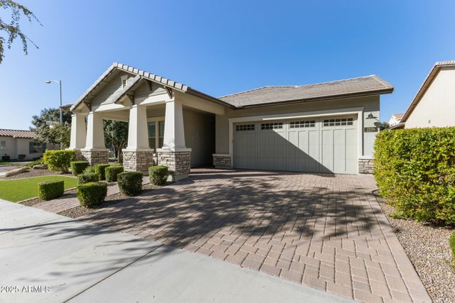 1936 W UNION PARK Drive, Phoenix, AZ 85085