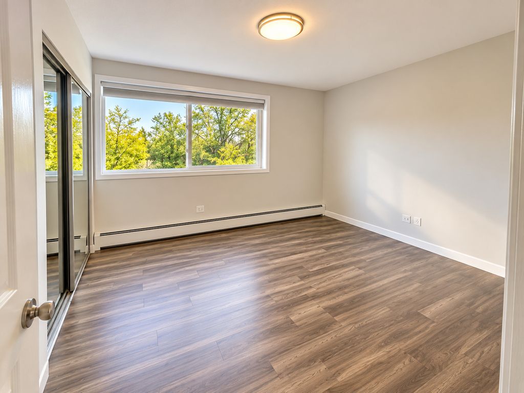 5011 VALLEY Lane 304, Streamwood, IL 60107 — photo 3