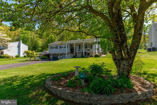 2616 FAUST RD, Gilbertsville, PA 19525