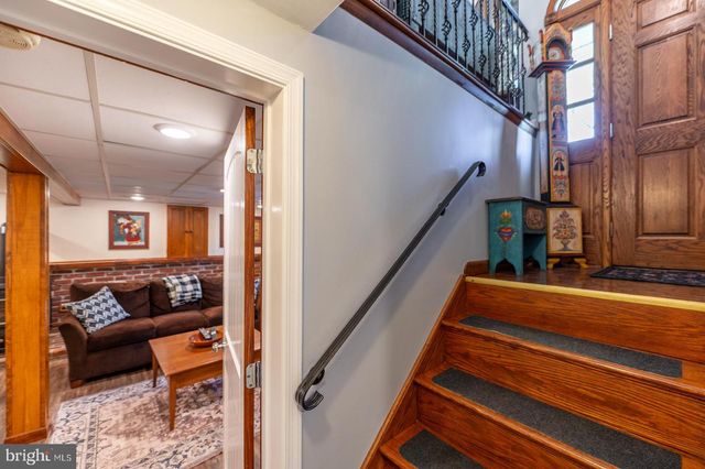 2616 FAUST RD, Gilbertsville, PA 19525