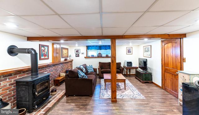 2616 FAUST RD, Gilbertsville, PA 19525