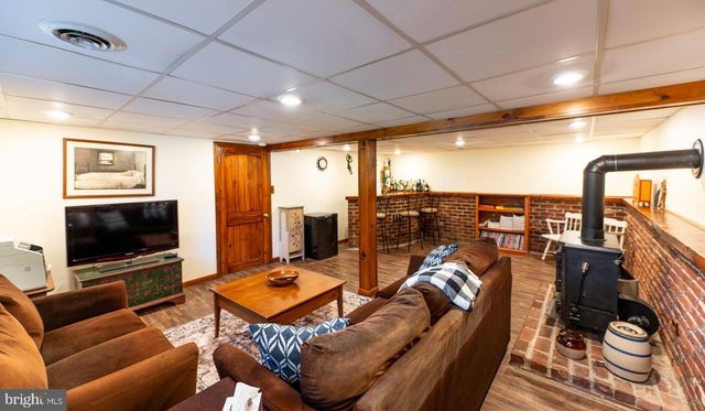 2616 FAUST RD, Gilbertsville, PA 19525
