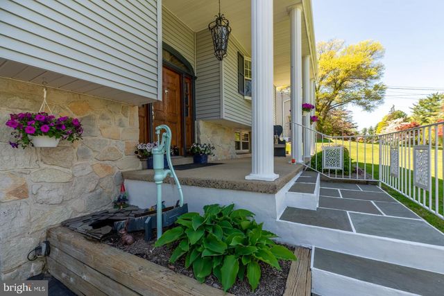 2616 FAUST RD, Gilbertsville, PA 19525