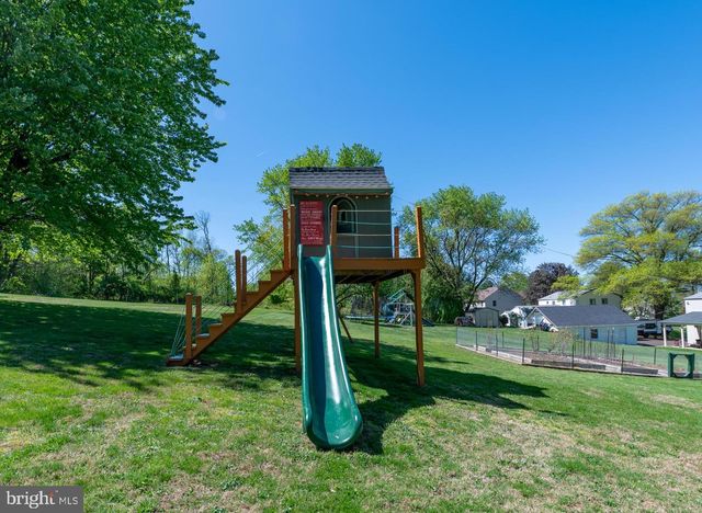 2616 FAUST RD, Gilbertsville, PA 19525