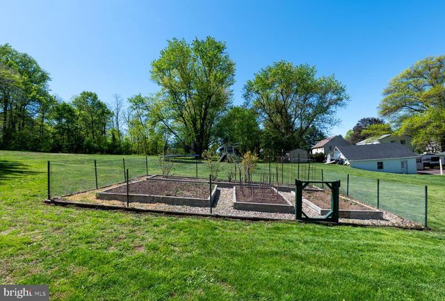 2616 FAUST RD, Gilbertsville, PA 19525