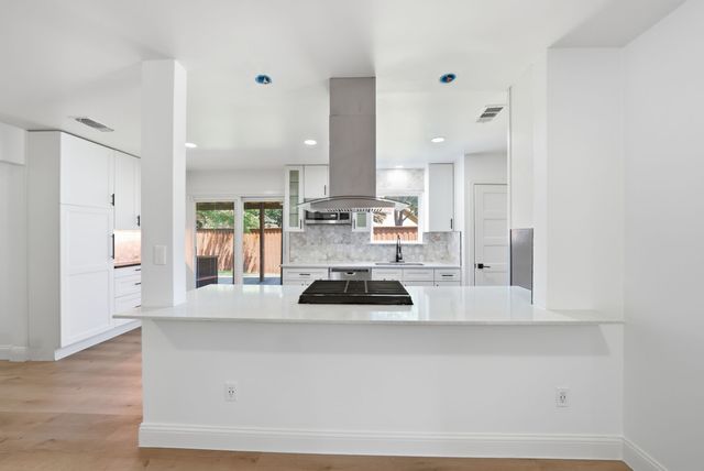 7765 El Pensador Drive, Dallas, TX 75248