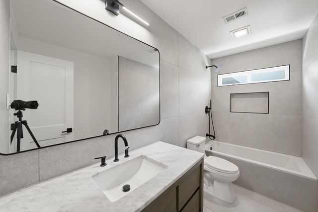 7765 El Pensador Drive, Dallas, TX 75248