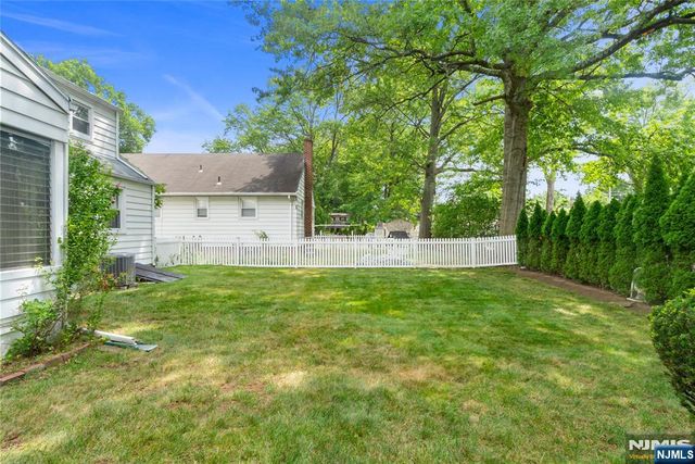 262 Linden Place, New Milford, NJ 07646