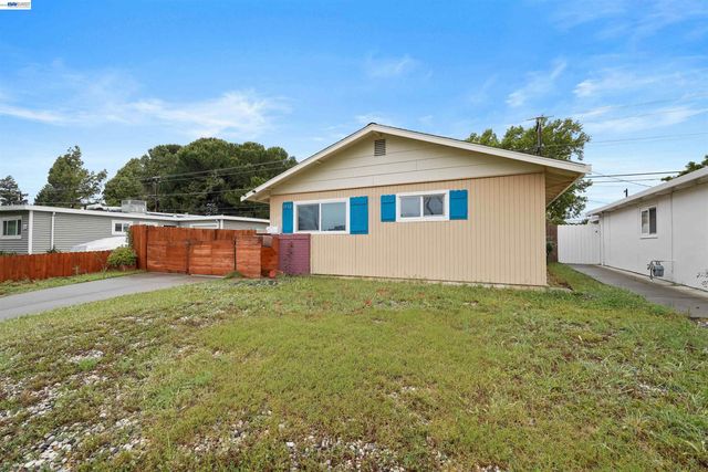 1712 Utah St, Fairfield, CA 94533