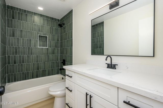 930 S Dobson Road 80, Mesa, AZ 85202