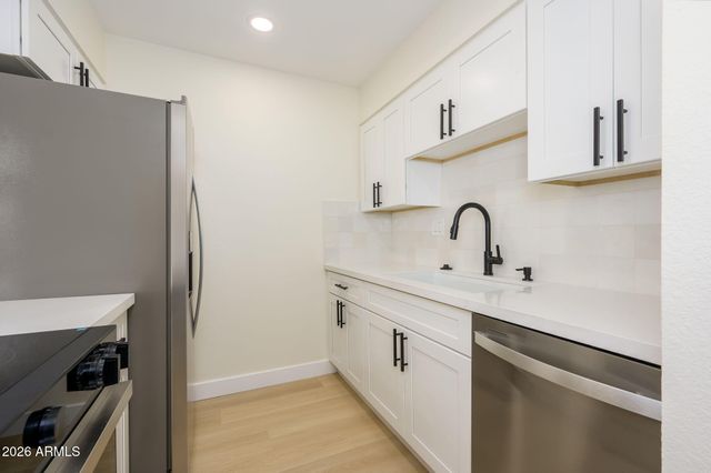 930 S Dobson Road 80, Mesa, AZ 85202