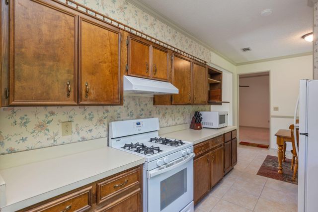 430 Northampton Circle, Fort Walton Beach, FL 32547