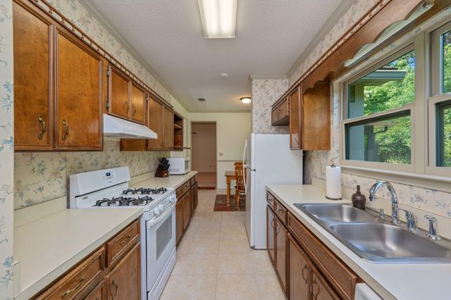 430 Northampton Circle, Fort Walton Beach, FL 32547
