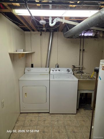 10952 Lesure, Sterling Heights, MI 48035