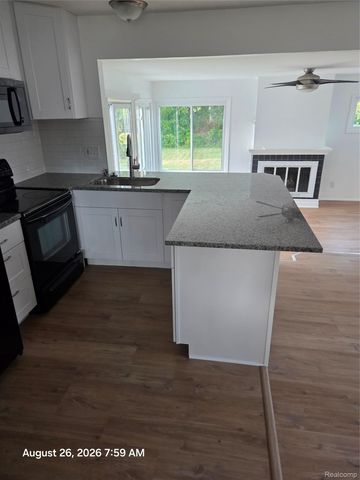 10952 Lesure, Sterling Heights, MI 48035