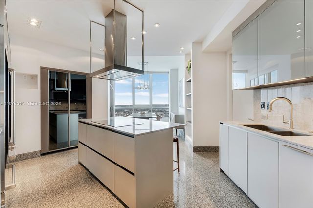 18201 E Collins Avenue TS1, Sunny Isles Beach, FL 33160