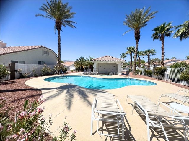3741 Toroweap Ridge Street, Las Vegas, NV 89147