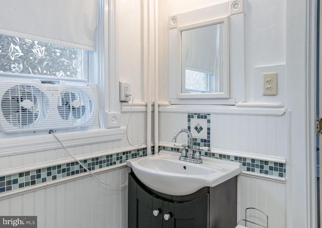 328 HIGH ST, Reading, PA 19606