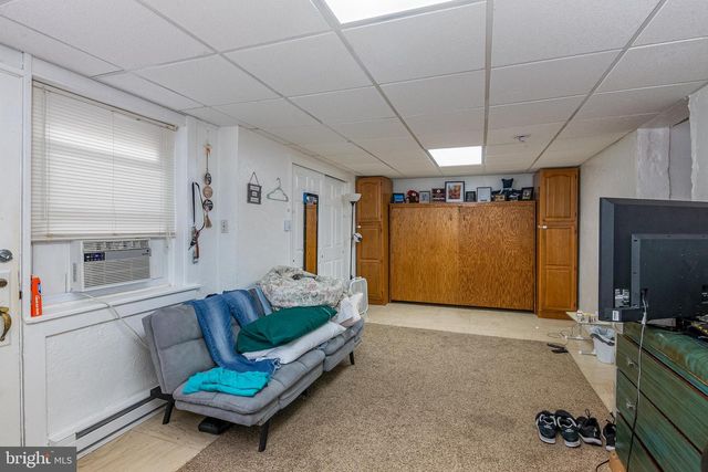 328 HIGH ST, Reading, PA 19606