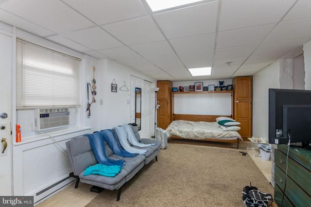 328 HIGH ST, Reading, PA 19606
