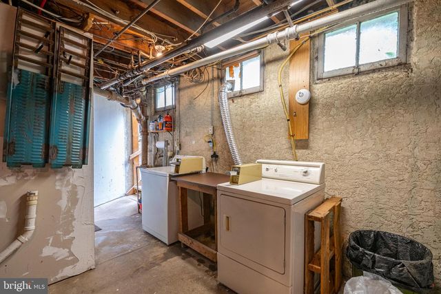 328 HIGH ST, Reading, PA 19606