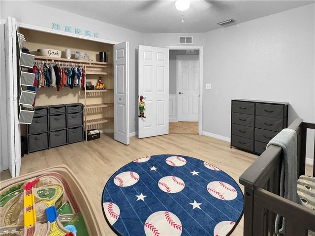 2220 SW 21st ST, Cape Coral, FL 33991