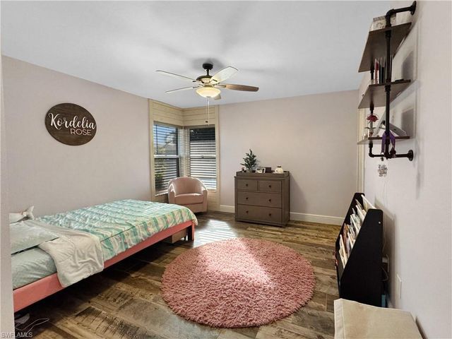 2220 SW 21st ST, Cape Coral, FL 33991