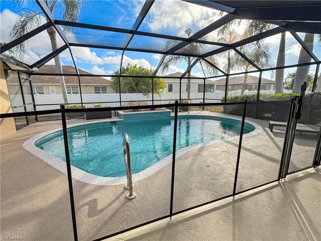 2220 SW 21st ST, Cape Coral, FL 33991