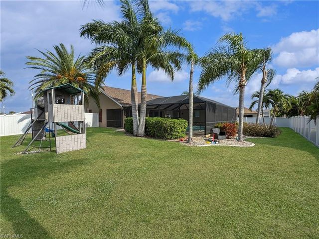 2220 SW 21st ST, Cape Coral, FL 33991