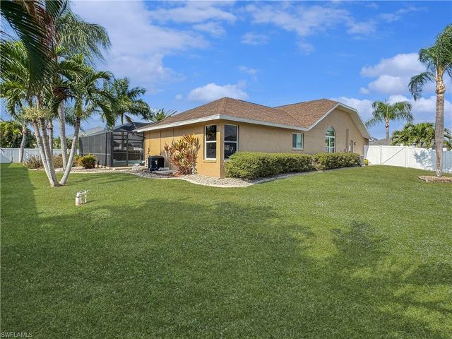 2220 SW 21st ST, Cape Coral, FL 33991