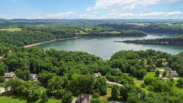 414 Lake Forest Drive, Somerset, KY 42503