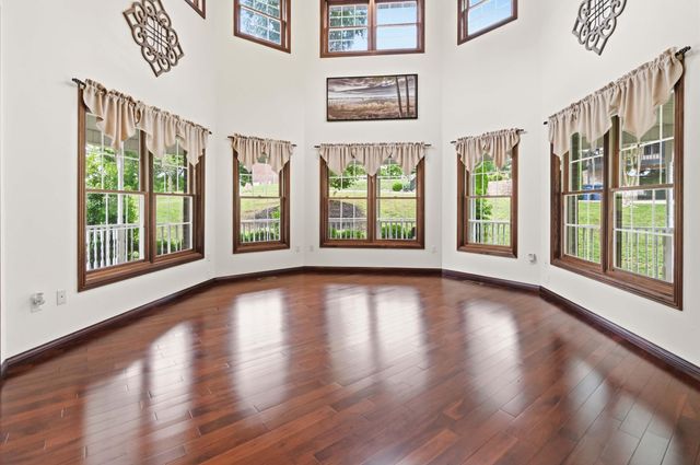 414 Lake Forest Drive, Somerset, KY 42503