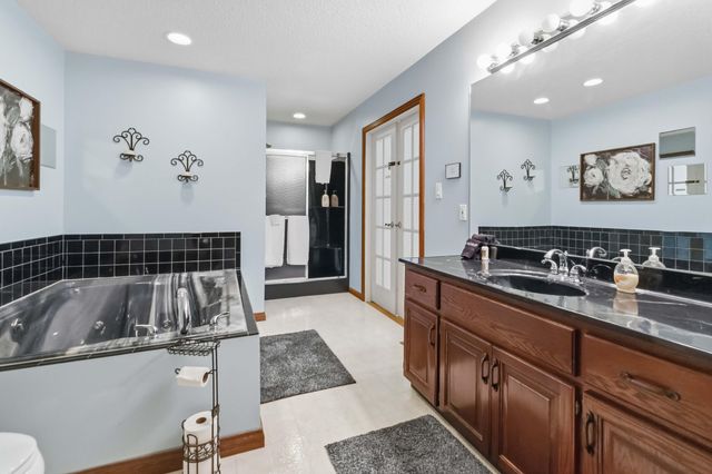 414 Lake Forest Drive, Somerset, KY 42503