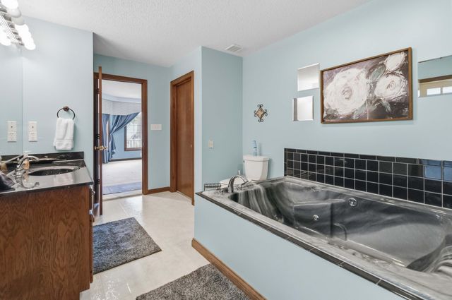 414 Lake Forest Drive, Somerset, KY 42503