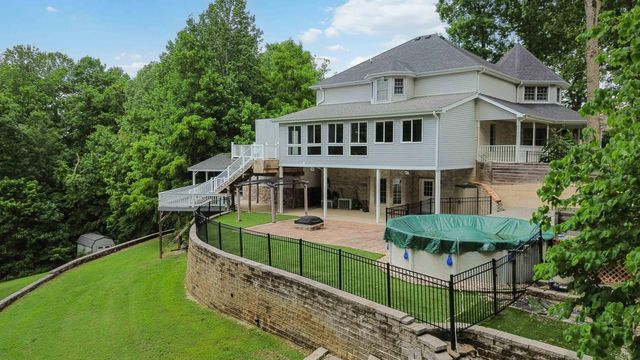 414 Lake Forest Drive, Somerset, KY 42503