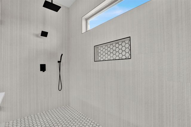 7637 County Road 1052, Celeste, TX 75423