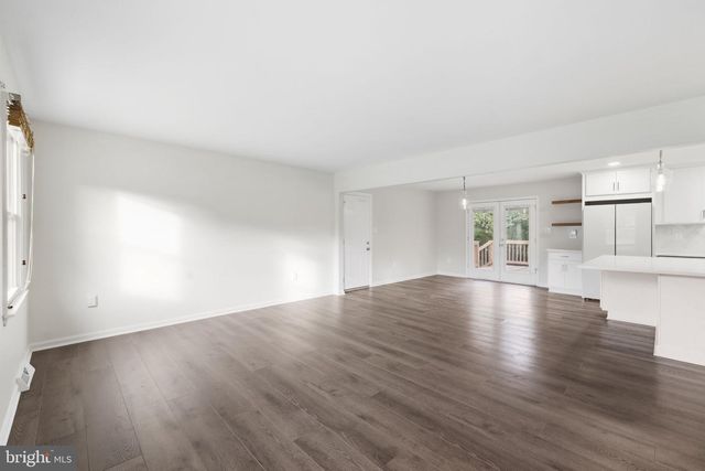 11567 DEER LN, La Plata, MD 20646