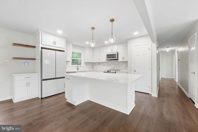 11567 DEER LN, La Plata, MD 20646