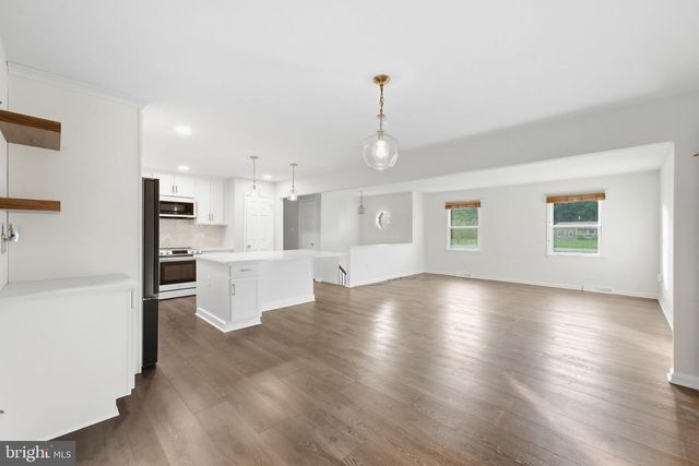 11567 DEER LN, La Plata, MD 20646