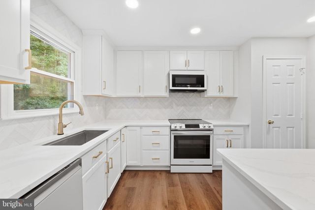 11567 DEER LN, La Plata, MD 20646