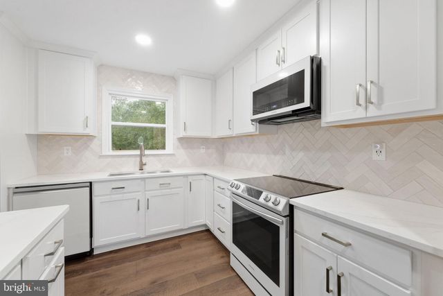 11567 DEER LN, La Plata, MD 20646