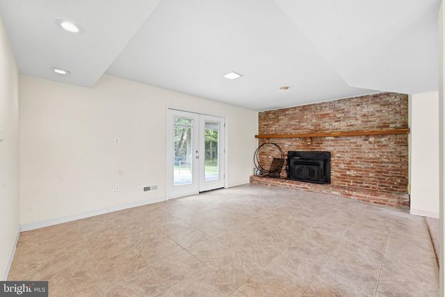 11567 DEER LN, La Plata, MD 20646
