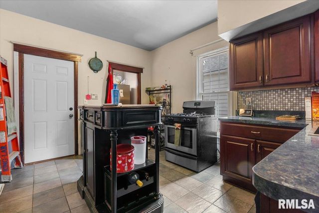 236 N English Avenue, Springfield, IL 62702