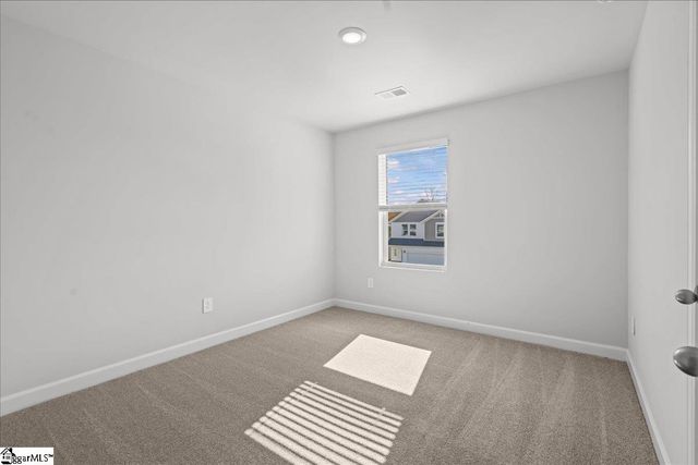 668 Cozy Bluff Road, Spartanburg, SC 29301