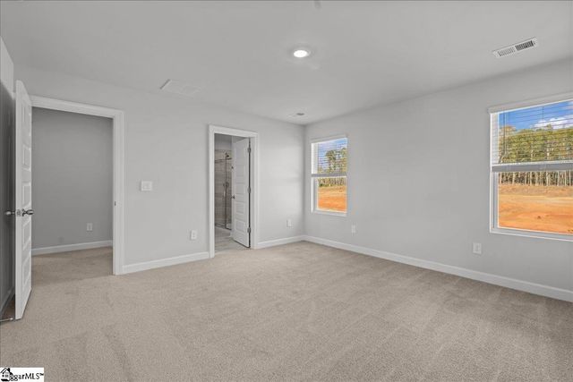 668 Cozy Bluff Road, Spartanburg, SC 29301