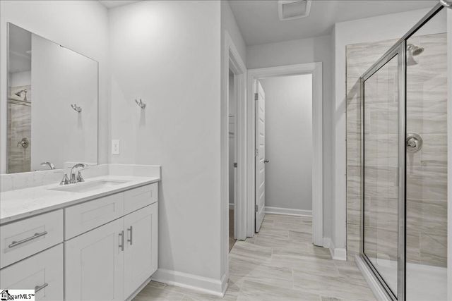 668 Cozy Bluff Road, Spartanburg, SC 29301