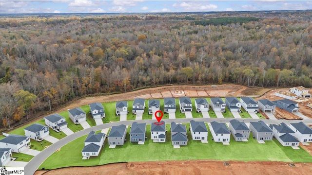 668 Cozy Bluff Road, Spartanburg, SC 29301